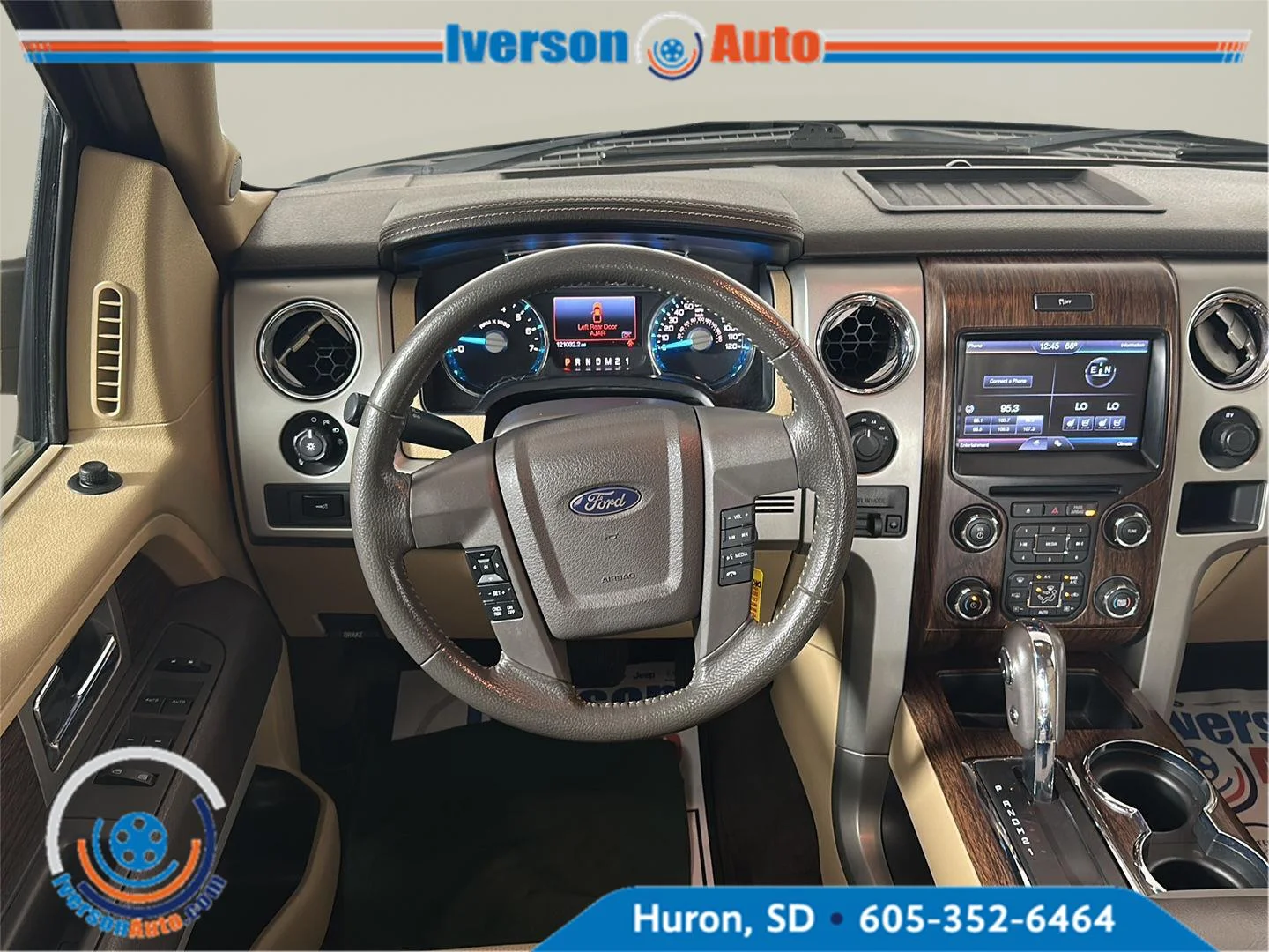 Used 2013 Green Gem Metallic/Pale Adobe Metallic Ford Lariat image 20