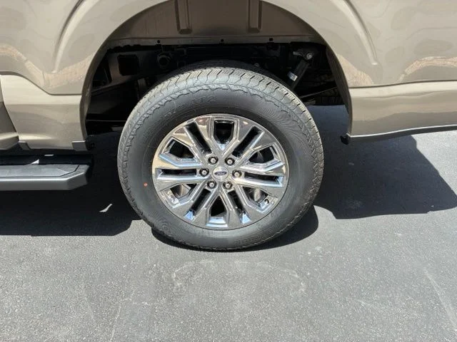 New 2026 Marsh Gray Ford Lariat image 17