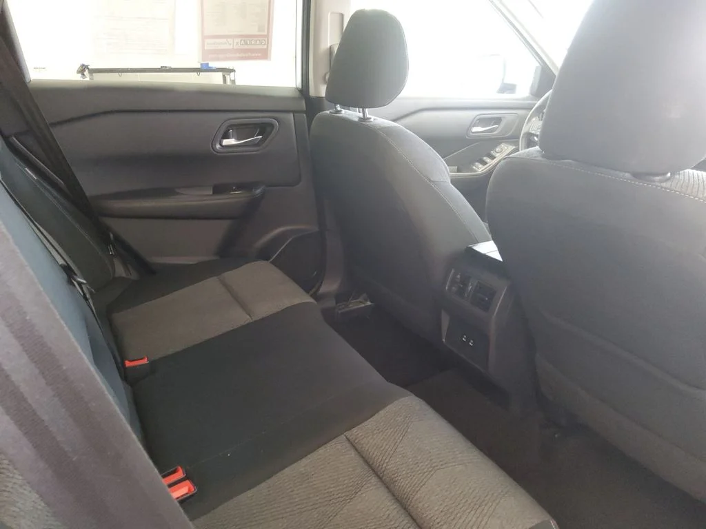 Used 2025 Silver Nissan SV image 17
