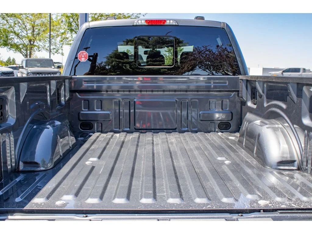 New 2026 CARBONIZED GRAY METALLIC Ford XLT image 12