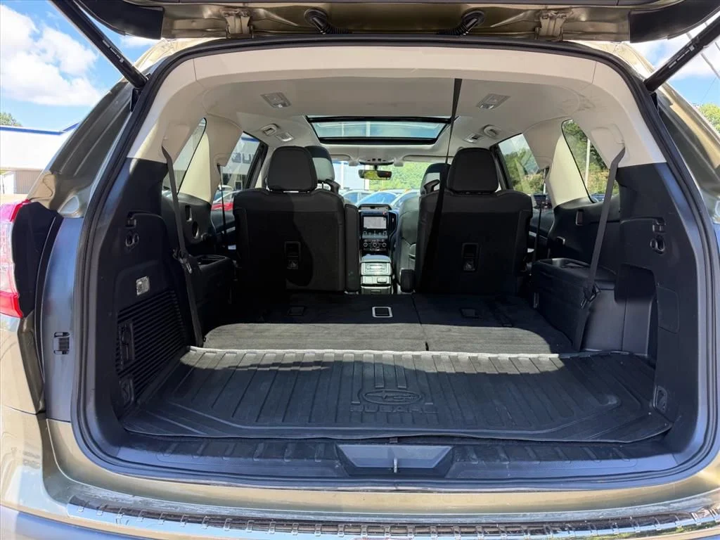 Used 2022 Brown Subaru Onyx Edition image 28
