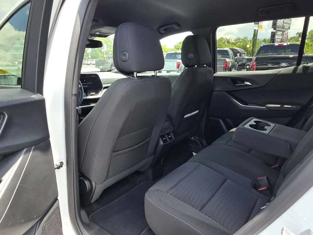 Used 2026 Summit White Chevrolet LT image 13