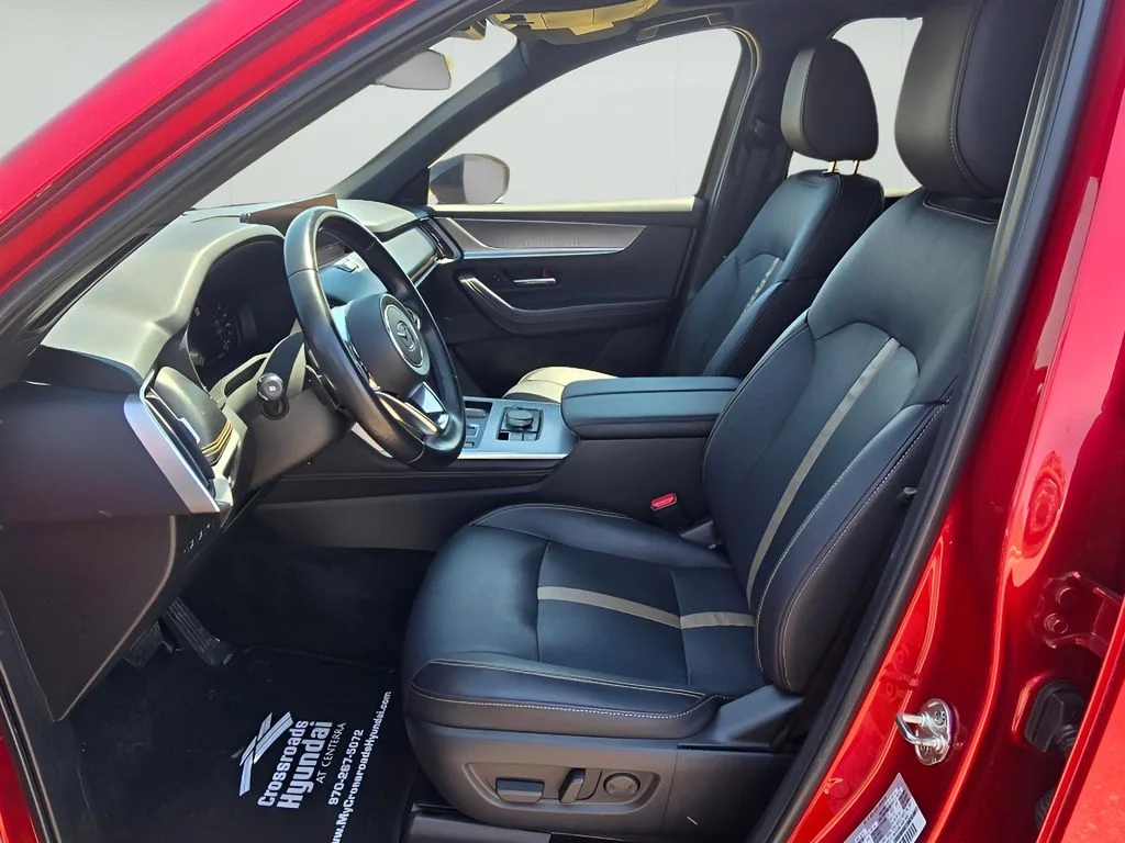 Used 2025 Soul Red Crystal Metallic Mazda Premium Plus Package image 9