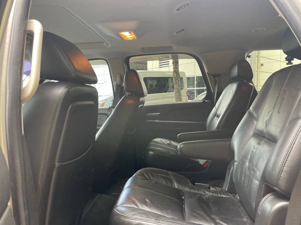 Used 2007 Silver Birch Metallic GMC Denali image 14