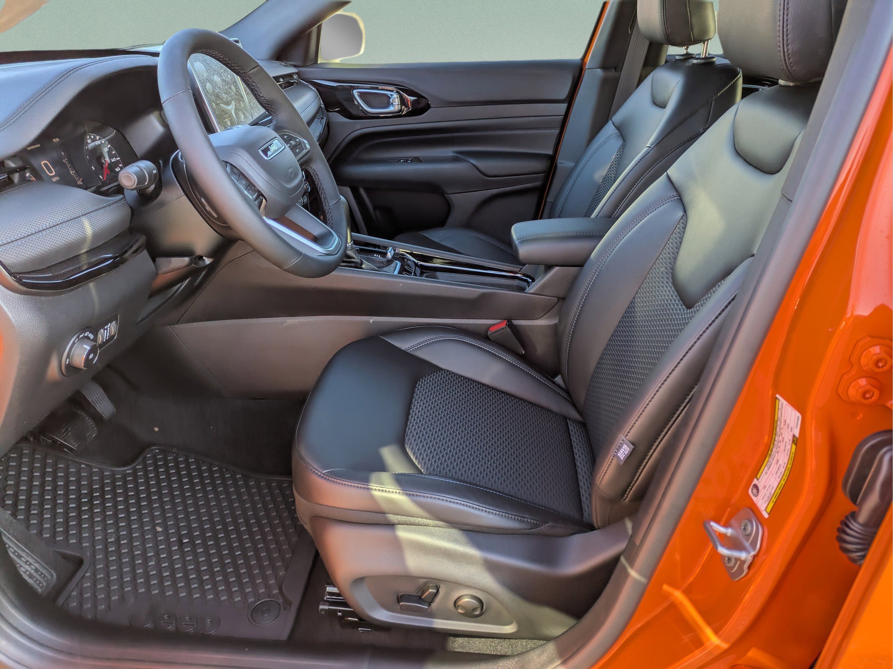 New 2026 Joose (DISC) Jeep Latitude Altitude image 30