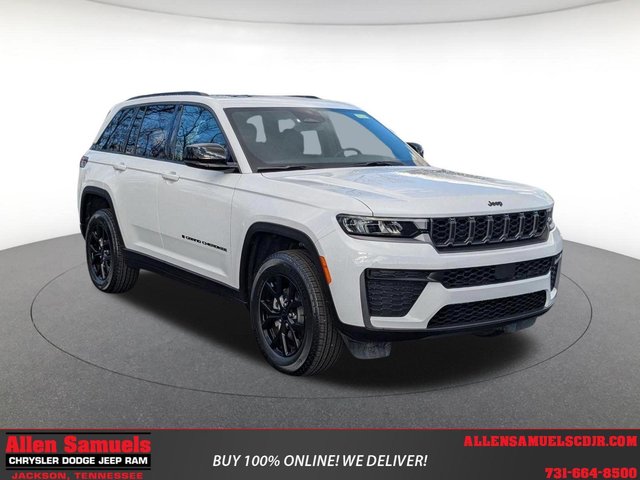 2026 Jeep Grand Cherokee Laredo Altitude