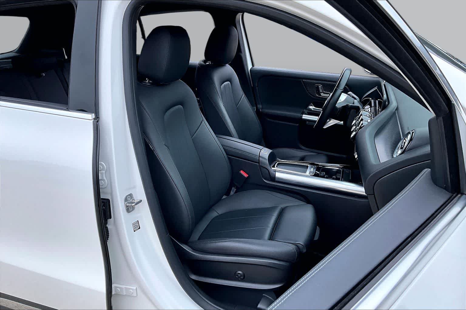 Used 2025 Polar White Mercedes-Benz GLA 250 image 9