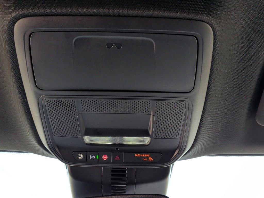 Used 2024 Black GMC Elevation image 22