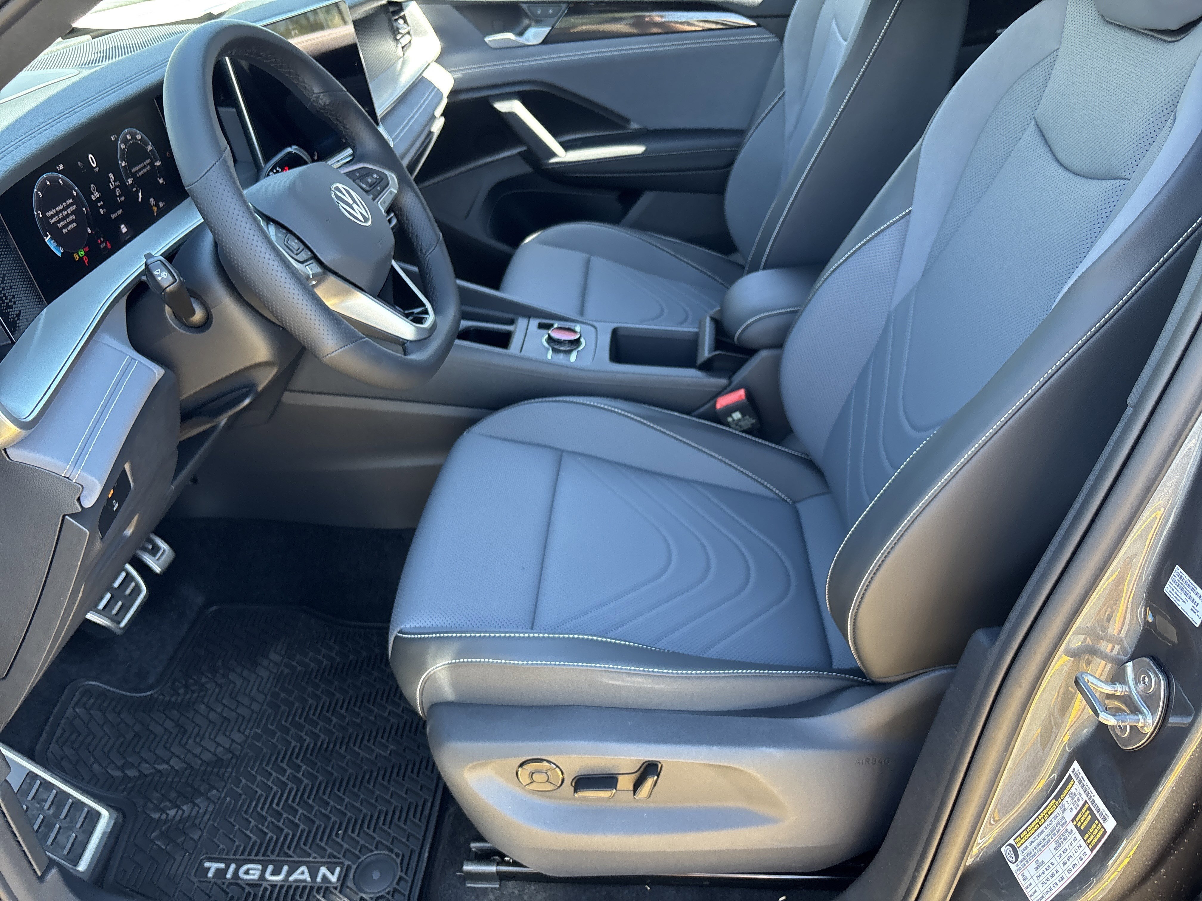 New 2026 Platinum Gray Metallic Volkswagen SE R-Line Black image 16