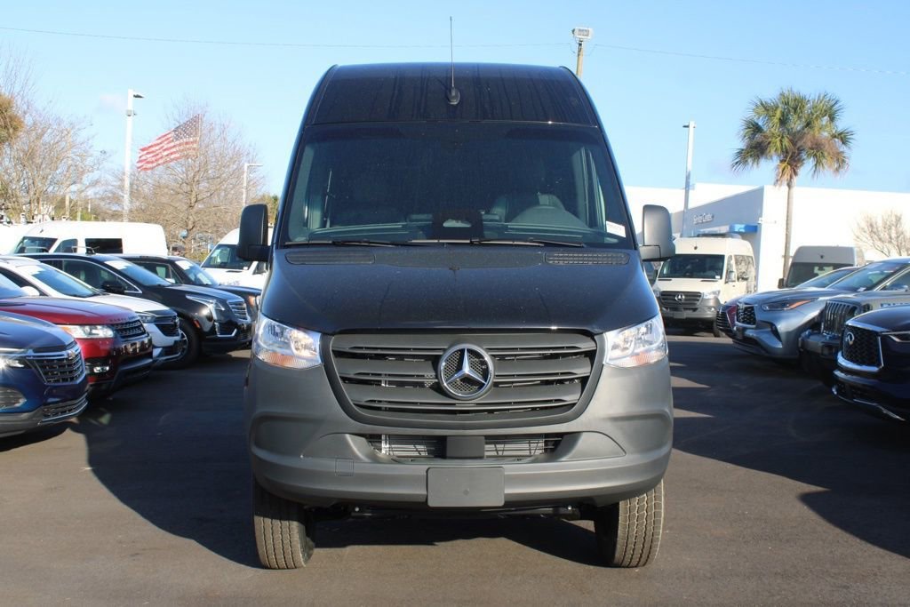 New 2026 Obsidian Black Metallic Mercedes-Benz Cargo 144 WB image 35