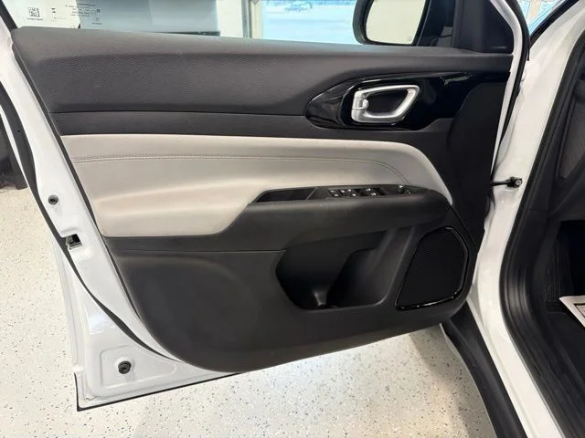 Used 2024 White Jeep Limited image 40