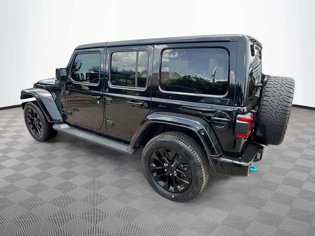Used 2021 Black Jeep Unlimited Sahara 4xe image 8