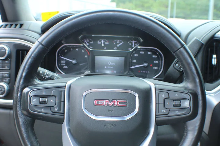 Certified Used 2021 CARDINAL RED GMC Elevation image 9