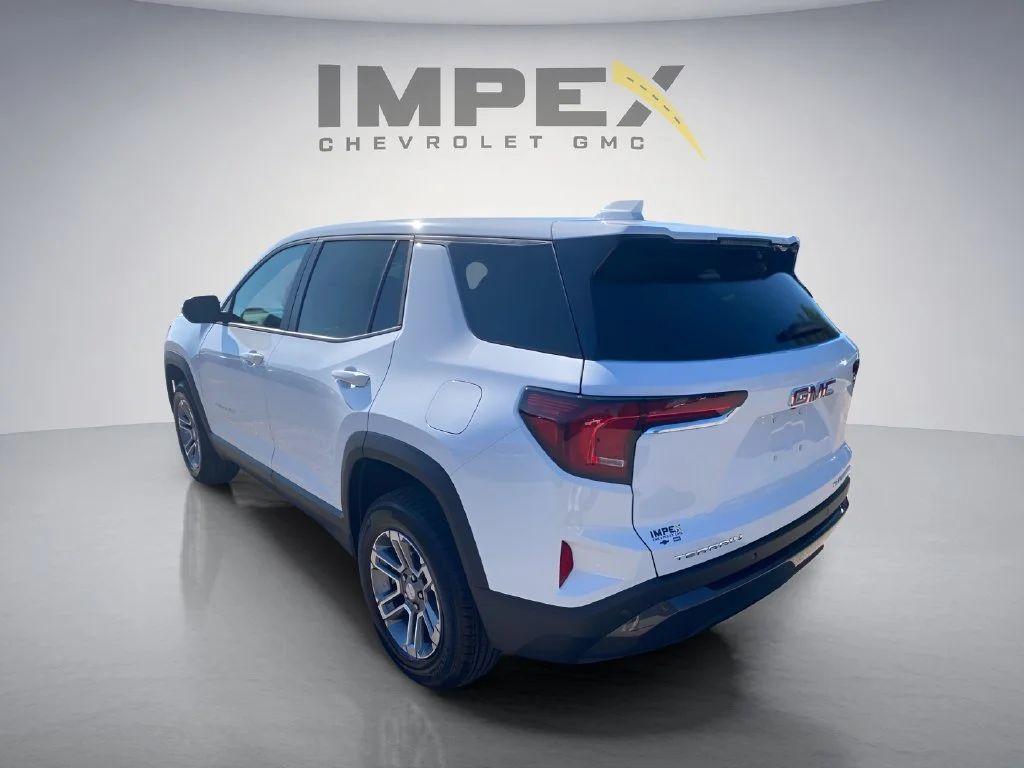 New 2027 Summit White GMC Elevation image 3