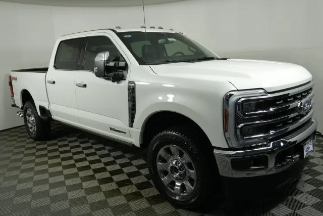 New 2026 Star White Metallic Tri-Coat Ford F-250® King Ranch® image 1