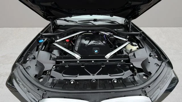 Used 2023 Black BMW xDrive40i image 33
