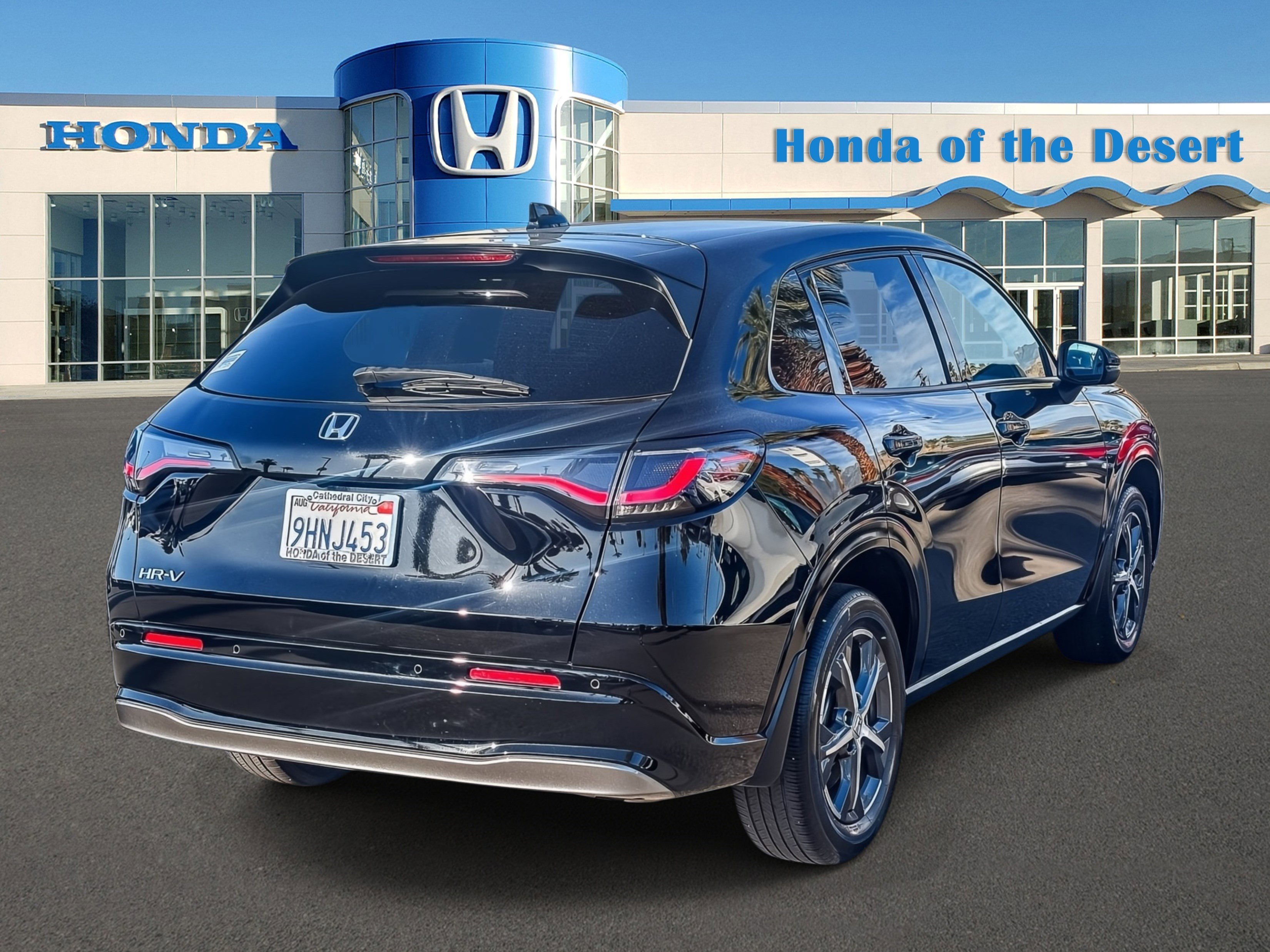 Certified Used 2024 Crystal Black Pearl Honda 5DR 2WD EX-L image 6