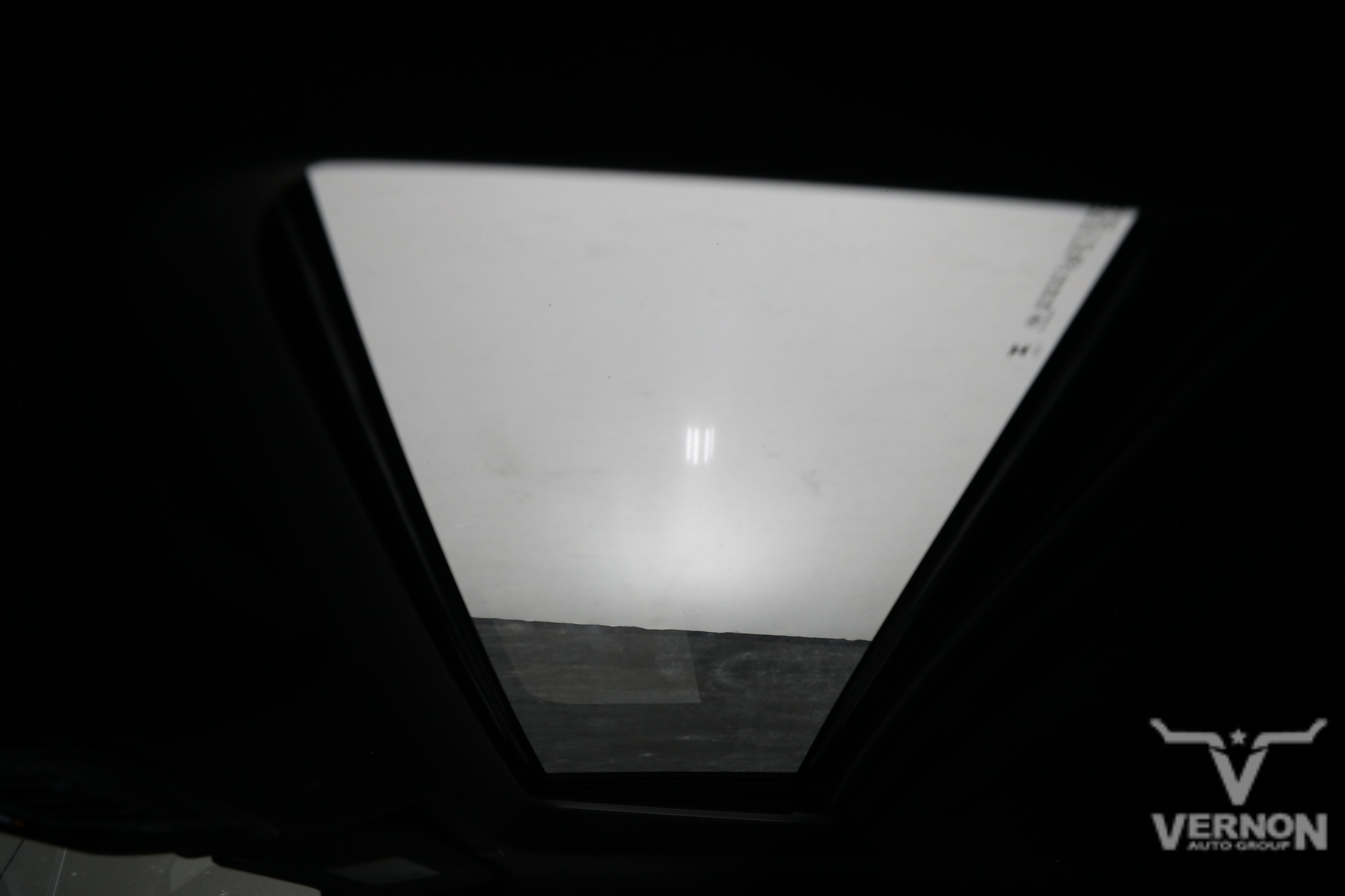 New 2026 Summit White GMC N image 32