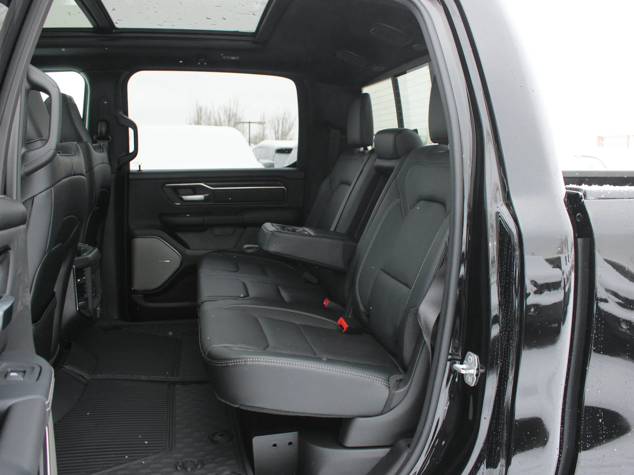 New 2026 Black RAM Sport* HEMI V8 image 11