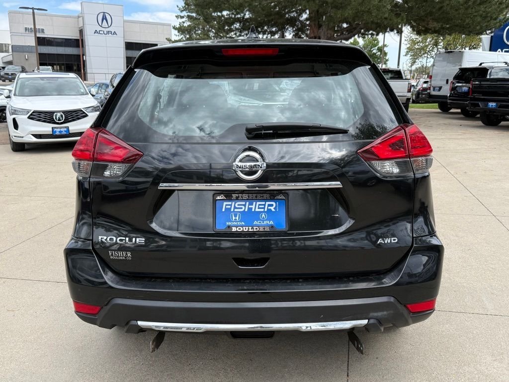 Used 2017 Magnetic Black Nissan S image 5