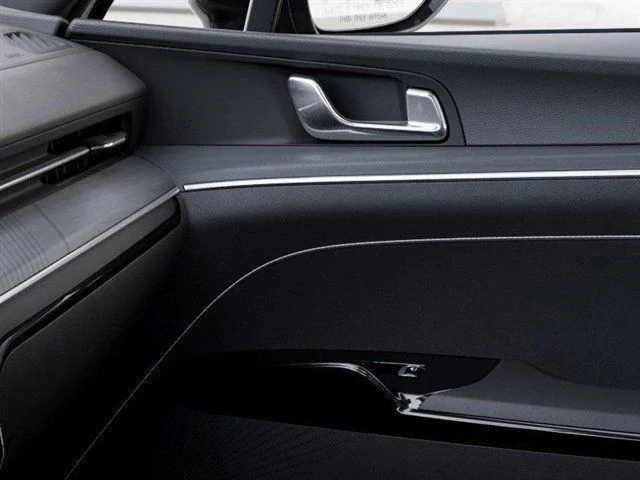 New 2026 Snow White Pearl Kia GT-Line image 25