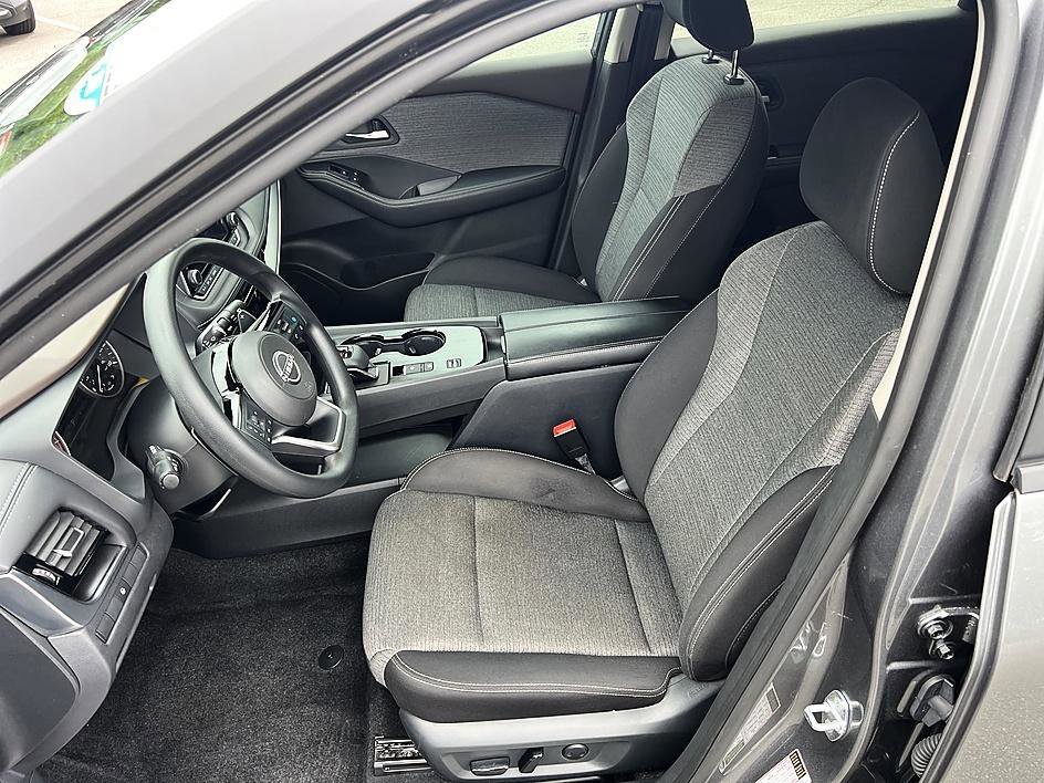 Certified Used 2023 Gun Metallic Nissan SV image 13