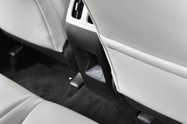 New 2026 White Hyundai SEL Premium AWD image 37