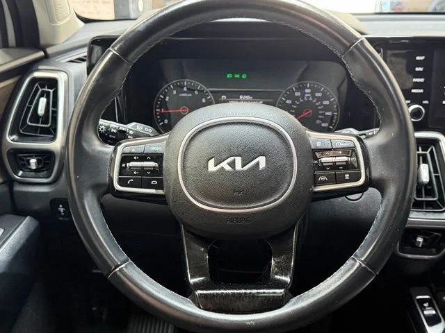 Used 2022 White Kia X-Line EX image 16