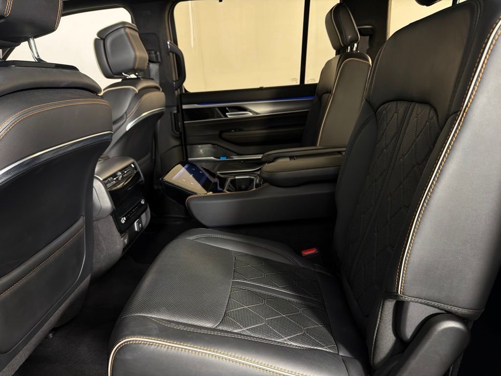 Used 2023 White Jeep Series III image 29