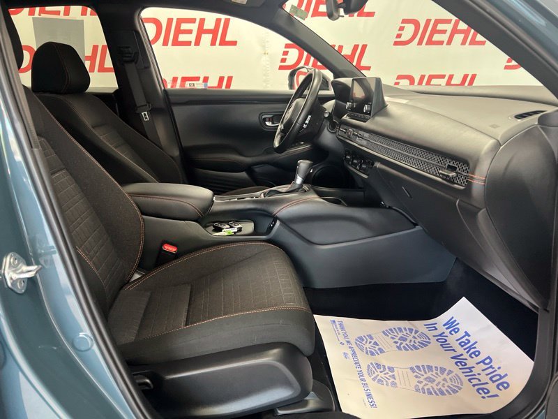 Used 2025  Honda Sport image 12
