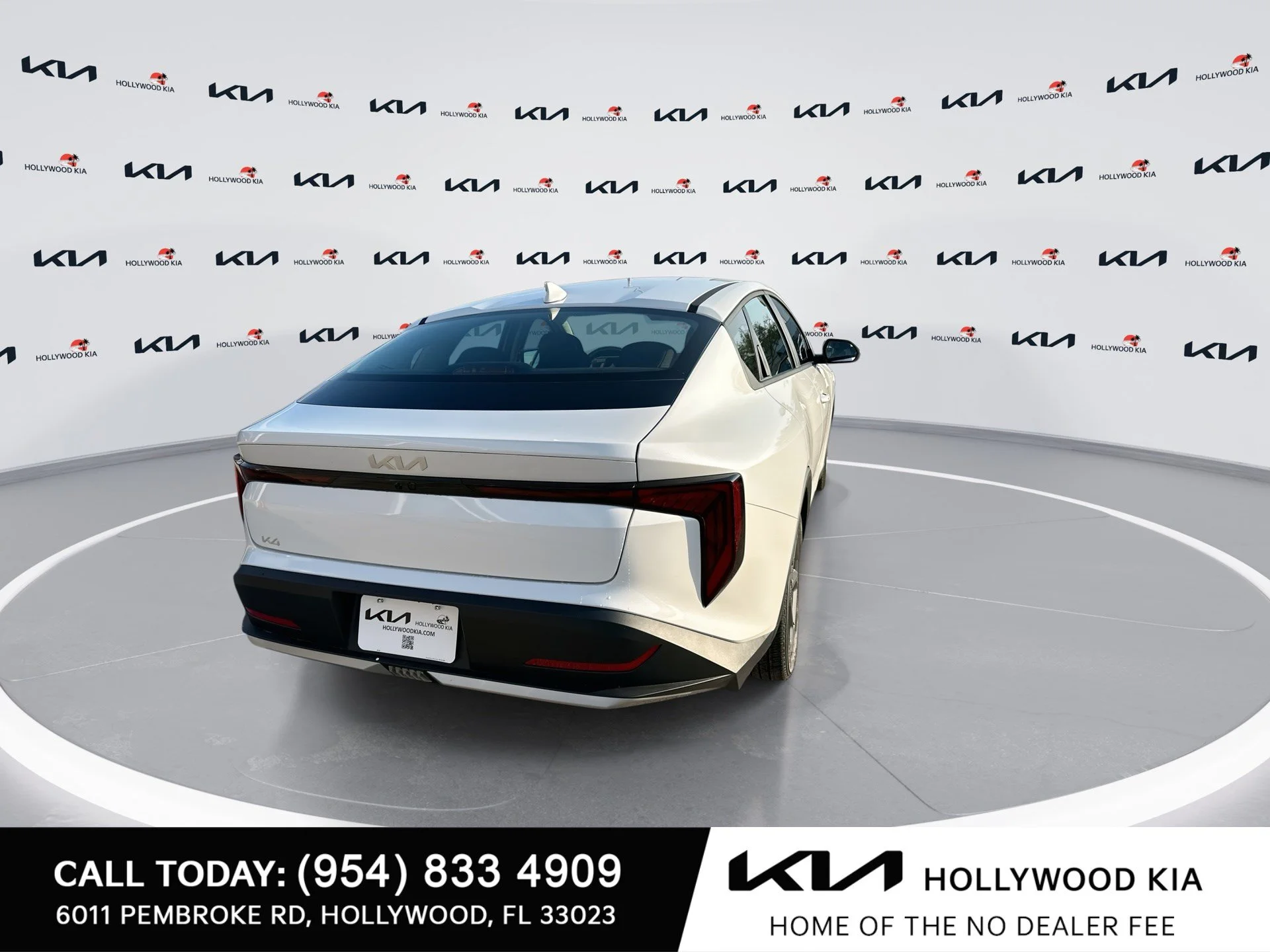 New 2026 Snow White Pearl Kia LXS image 8