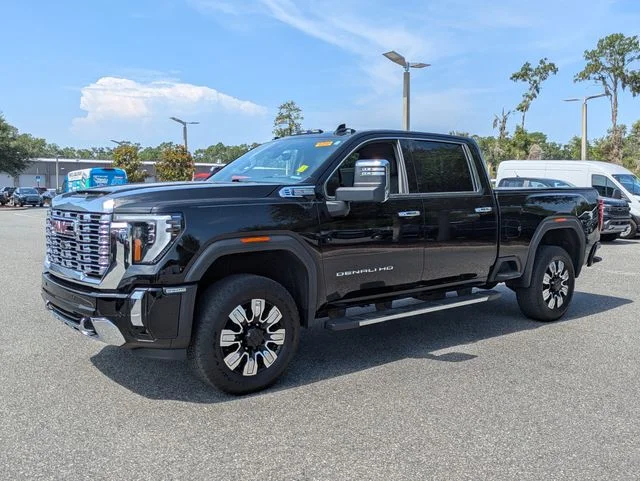 Used 2024 Onyx Black GMC Denali image 7