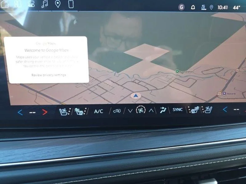 2026 Chevrolet Suburban Premier - Photo 25