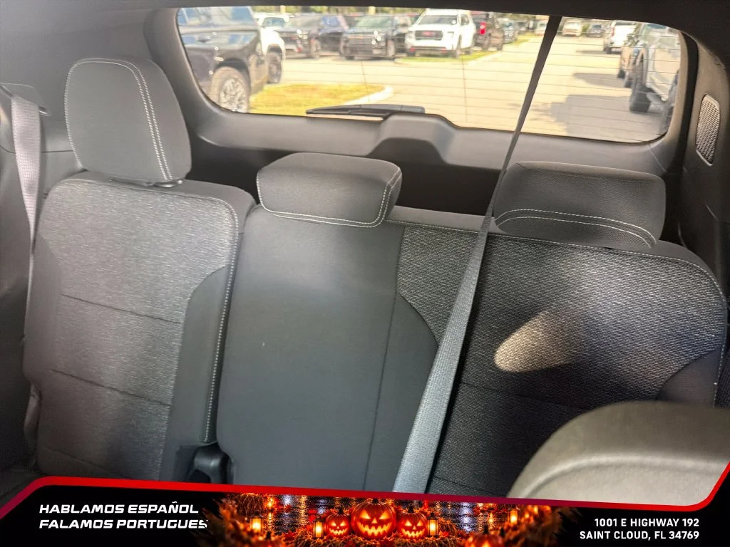 Used 2025 Mosaic Black Metallic Chevrolet LT image 23