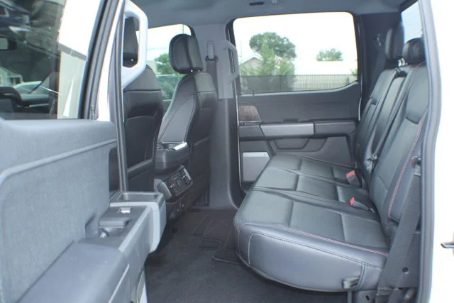 Used 2021  Ford  image 14