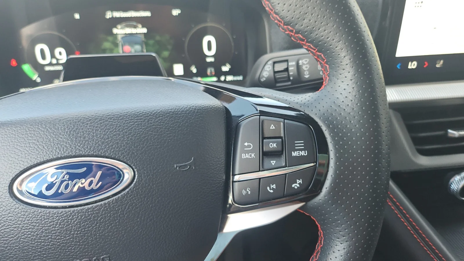 Used 2025 Gray Ford ST-Line 4WD image 18