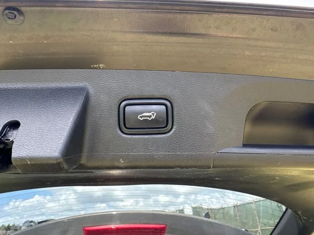 Certified Used 2022 Green Kia EX image 19