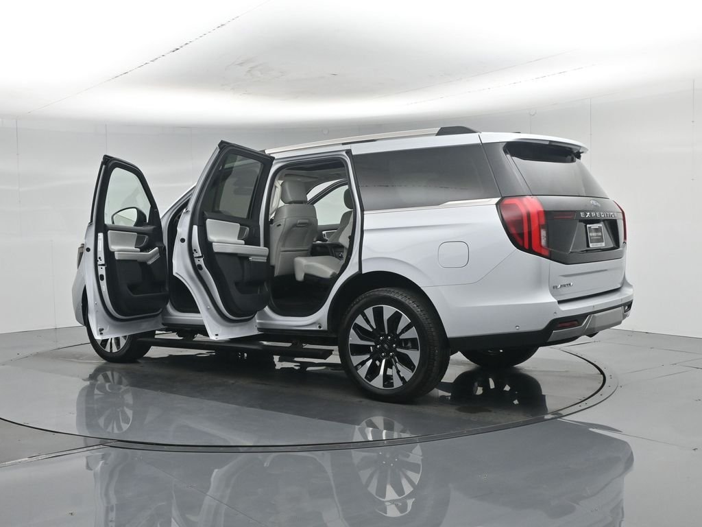 Used 2025 Silver Ford Platinum image 42