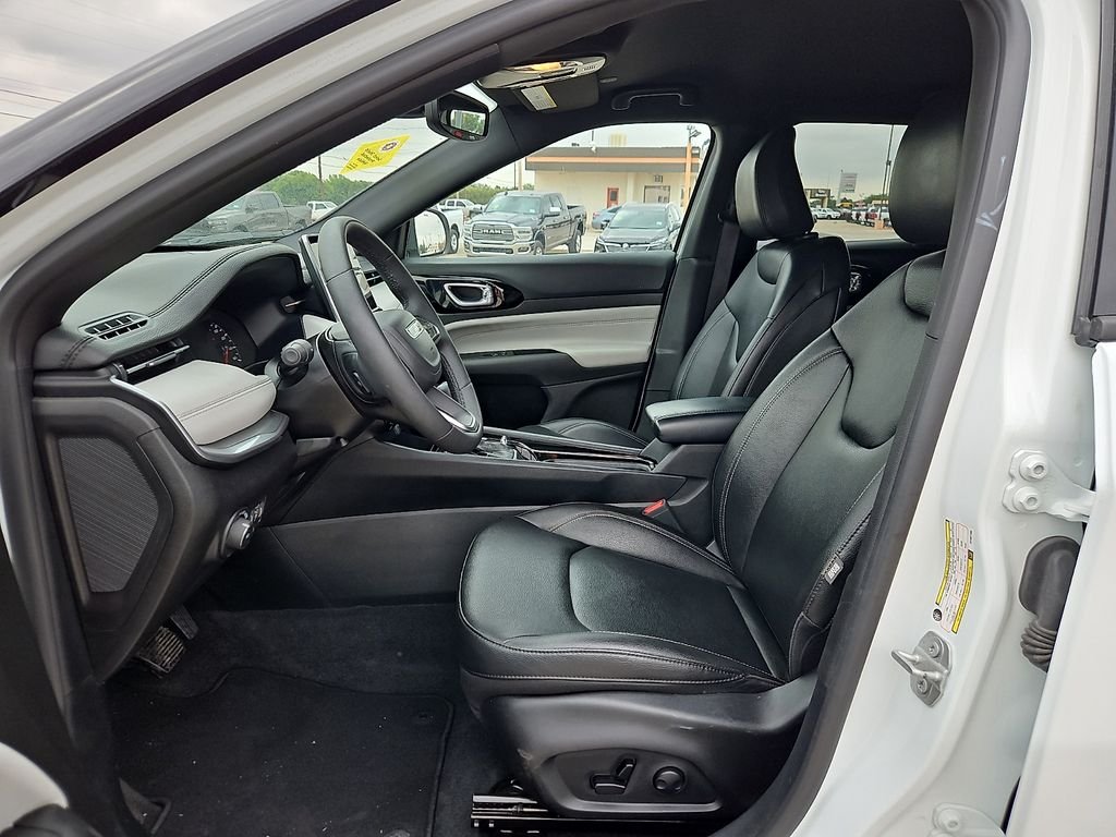2025 Jeep Compass Limited - Photo 15