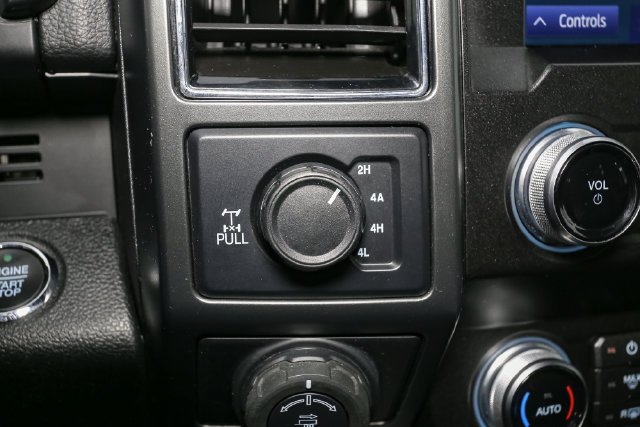 Used 2019 Silver Ford Lariat image 30