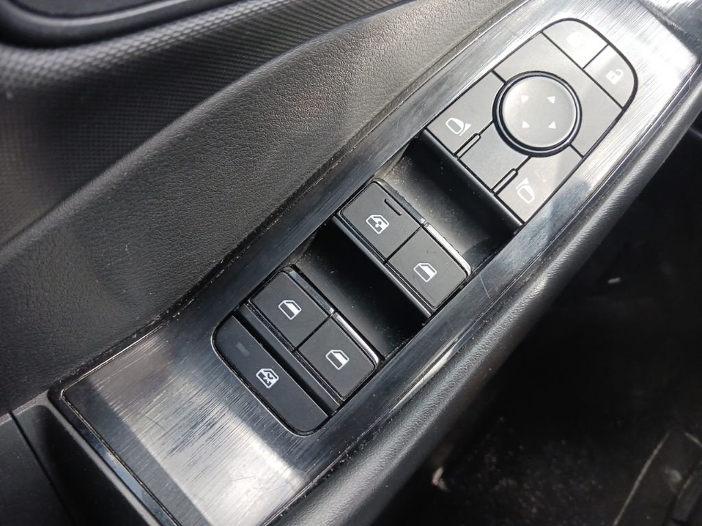 Used 2024 Silver Nissan S image 26