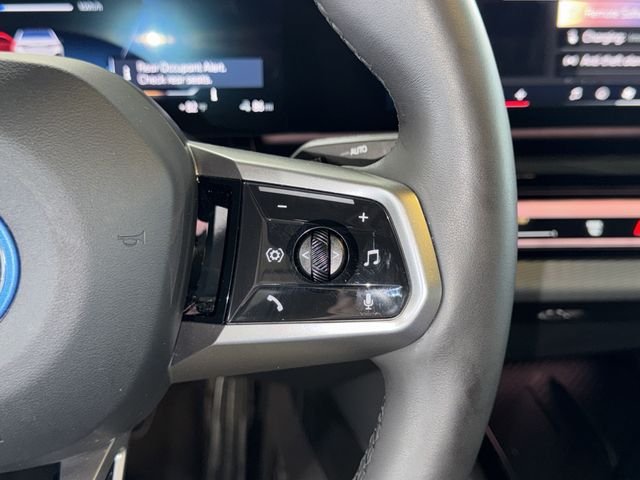 Used 2026 Mineral White Metallic BMW eDrive40 image 22