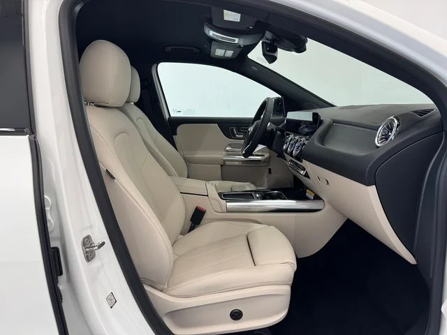 New 2026 White Mercedes-Benz GLA 250 image 15