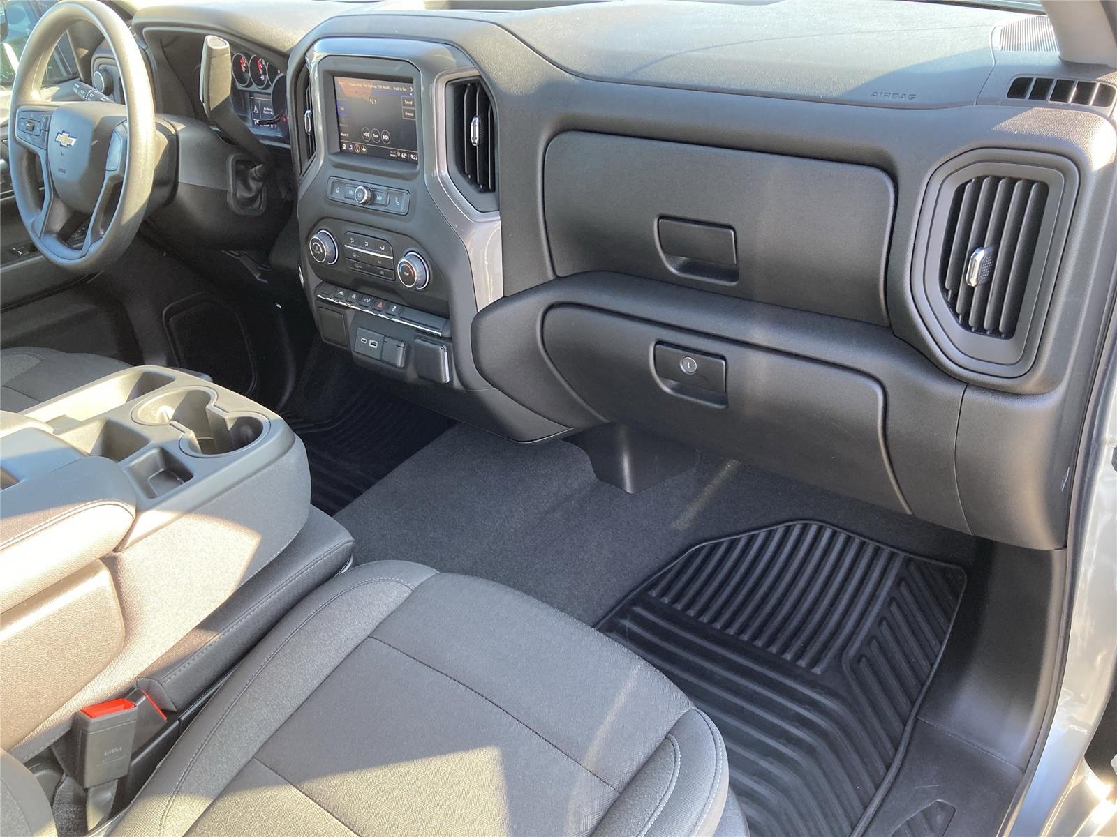 2025 Chevrolet Silverado 1500 Custom - Photo 18