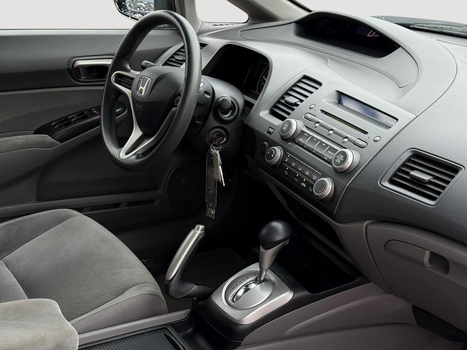Used 2009  Honda LX image 21