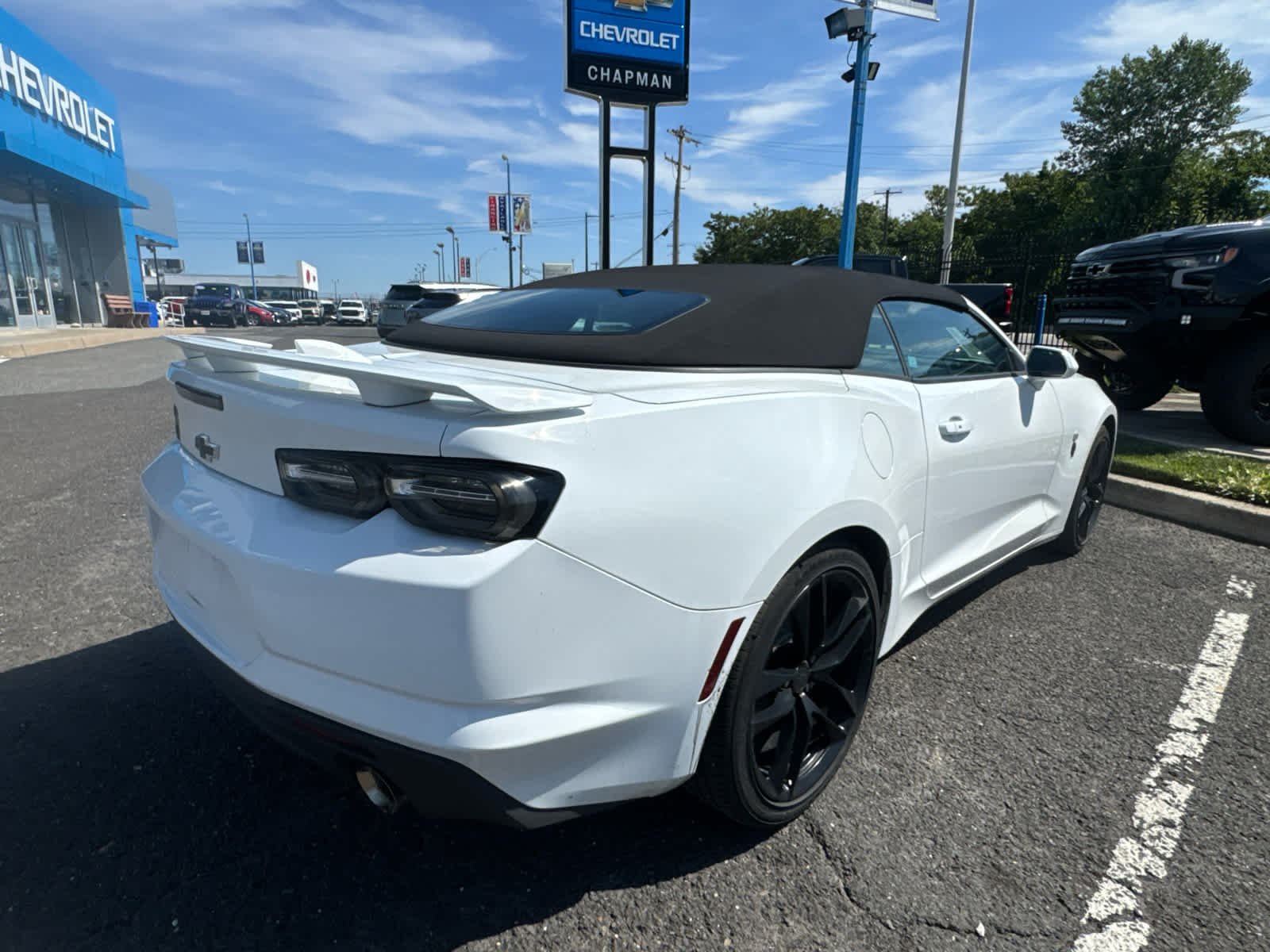 Used 2023 Summit White Chevrolet 2LT image 14
