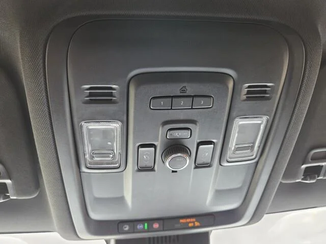 Used 2024 Iridescent Pearl Tricoat Chevrolet LT image 20