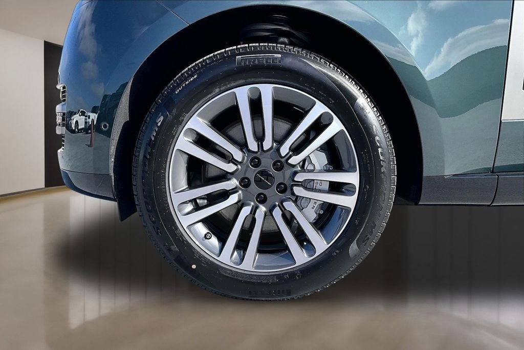 2026 Land Rover Range Rover SE - Photo 14
