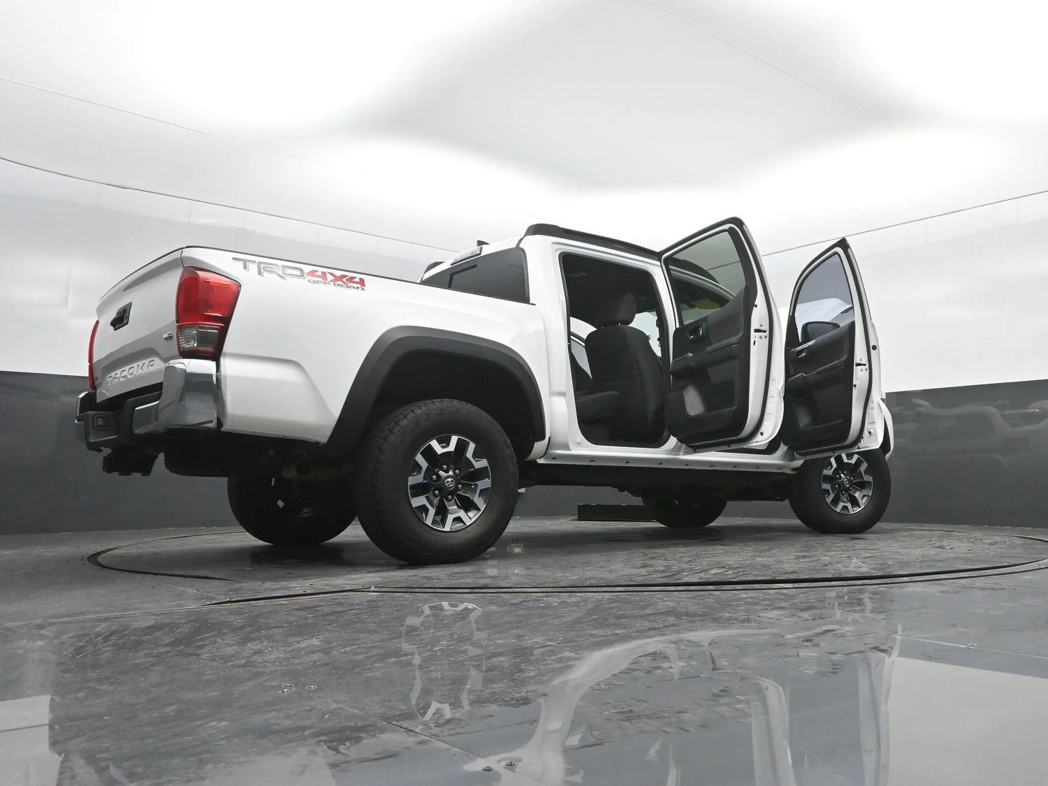 Used 2017 Super White Toyota TRD Off-Road image 46