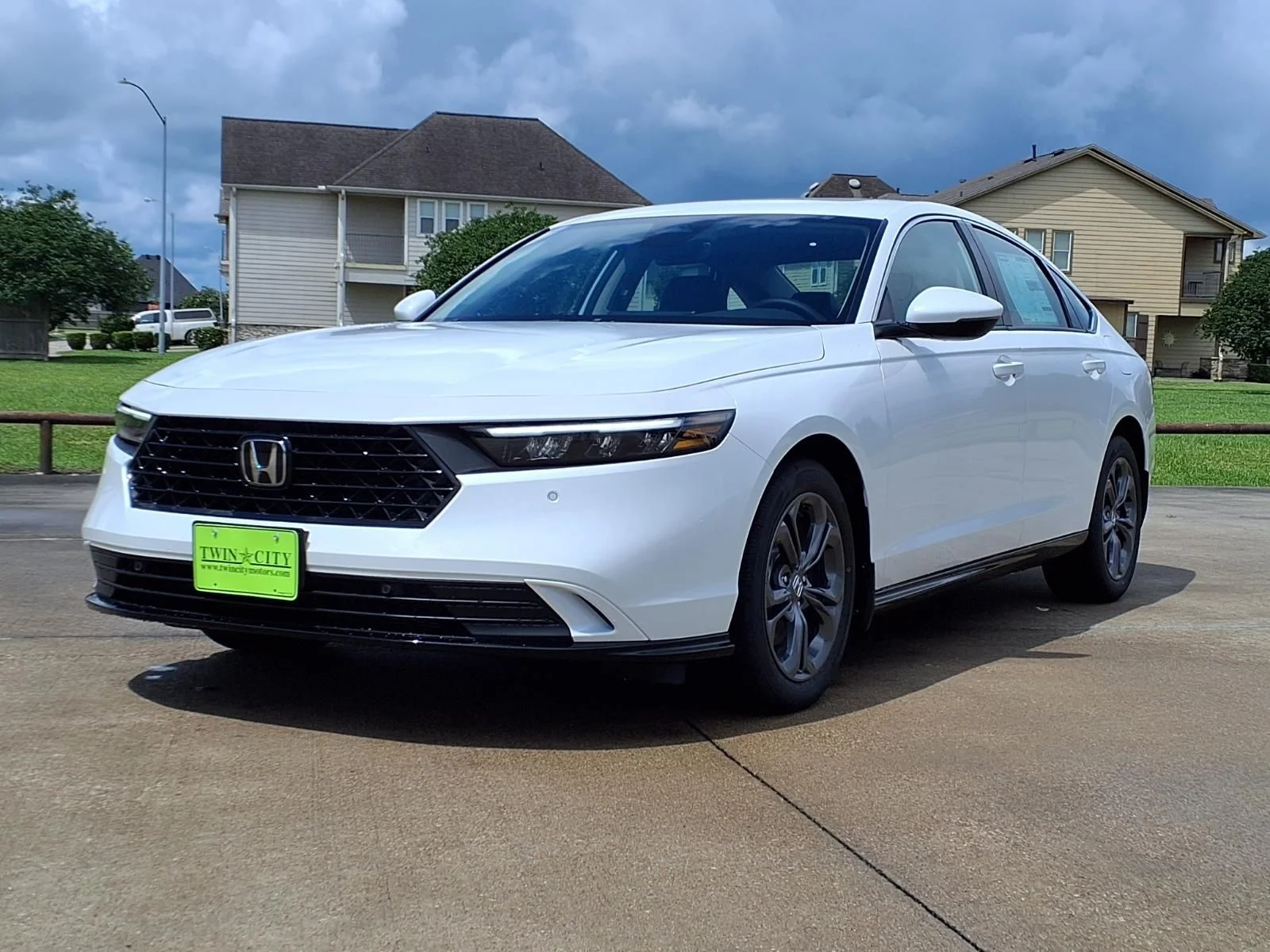 New 2026 White Honda EX-L image 5